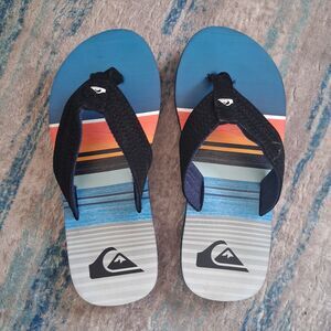 QUIKSILVER YOUTH BOY FLIP FLOP SANDALS Size 3-5? New Multicolor